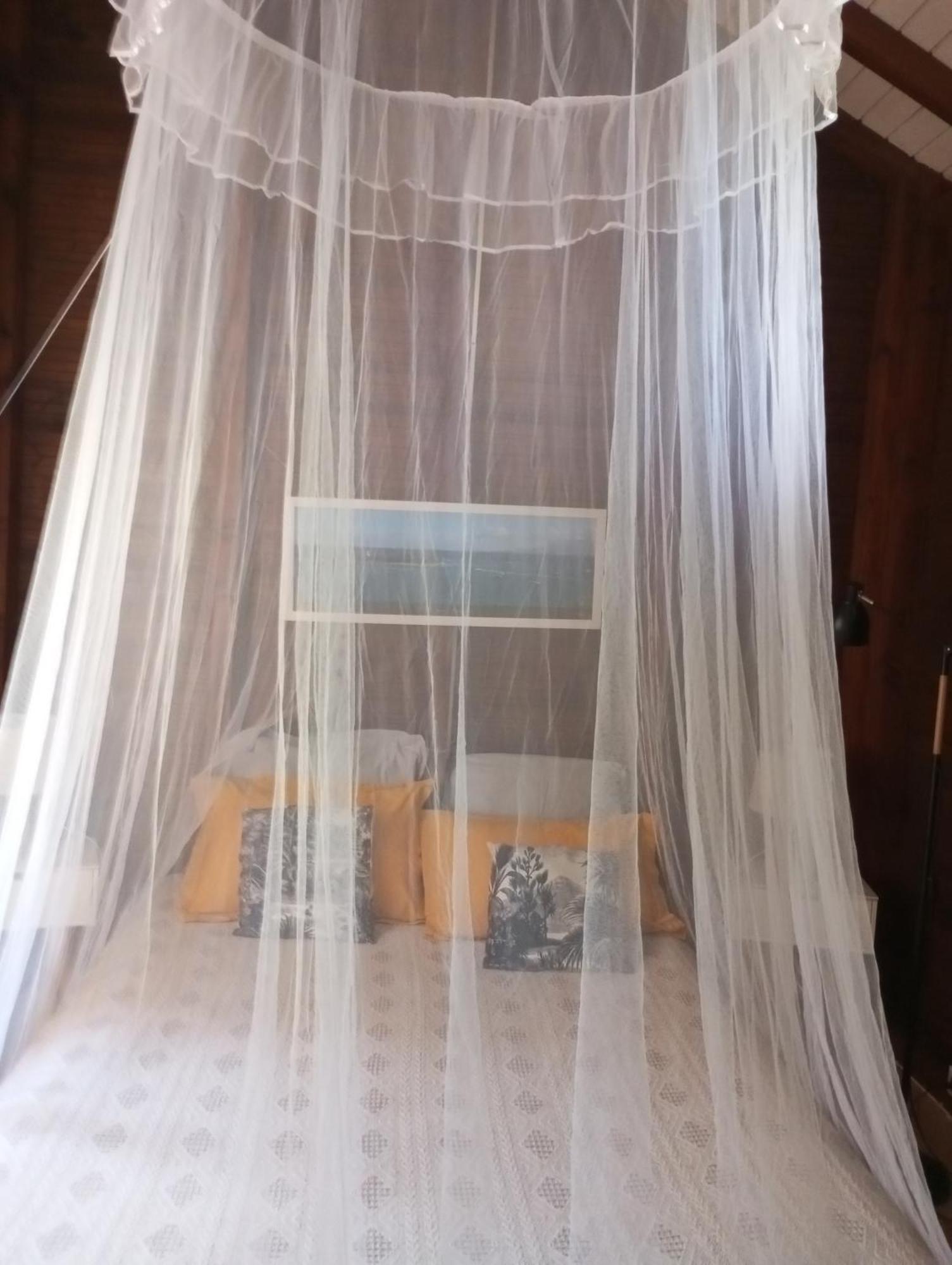 לה גוסייר Bungalow Broceliande מראה חיצוני תמונה