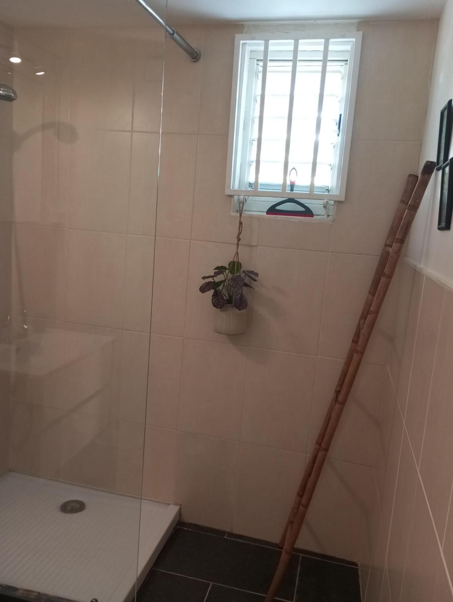 לה גוסייר Bungalow Broceliande מראה חיצוני תמונה